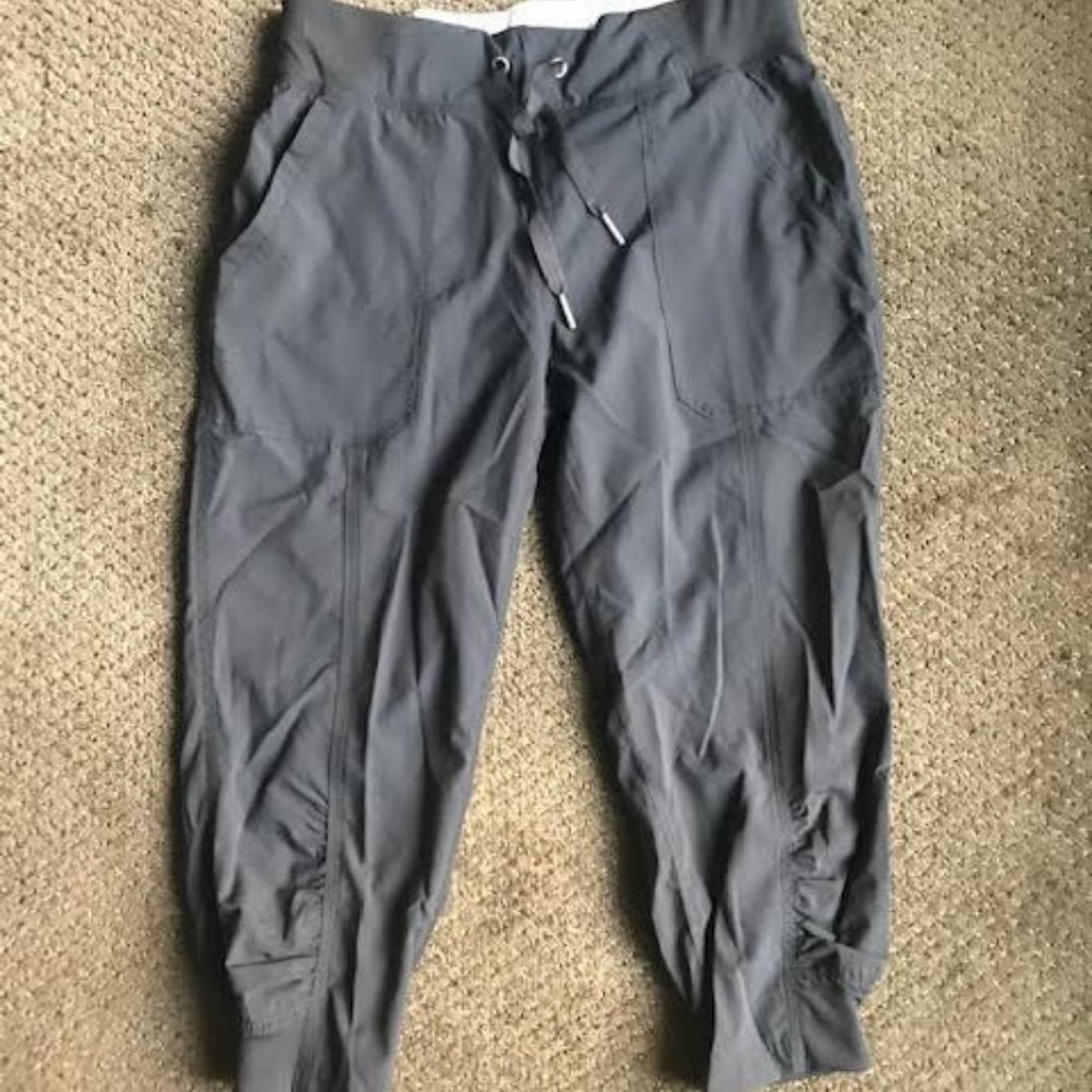 Cropped Slate Grey Workout pants from Calvin Klein